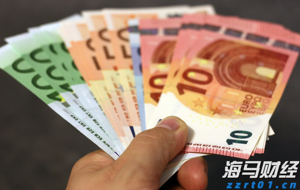 星巴克(SBUX.US)在华“卖身”背后的盈利困局：降本降价攻下沉还是坚守高端？
